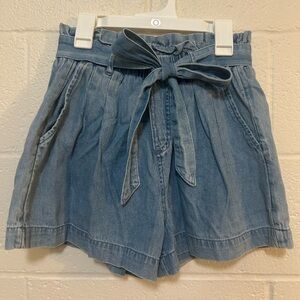 America Eagle high waisted paper bag tie front shorts